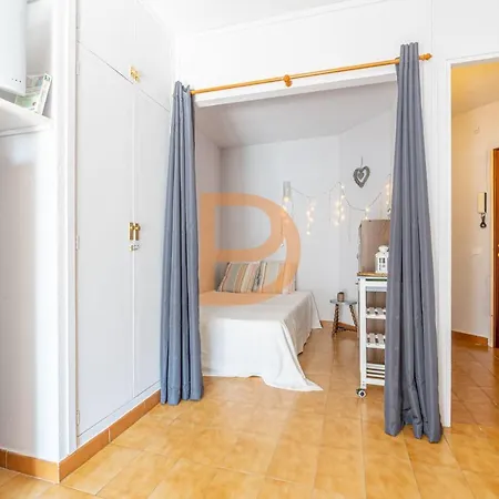 Comfortable Studio For 2 With Terrace Near Empuriabrava