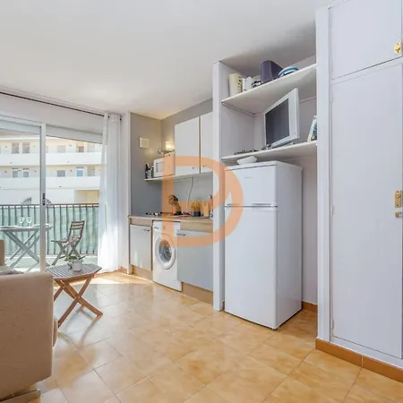 Appartement Comfortable Studio For 2 With Terrace Near *